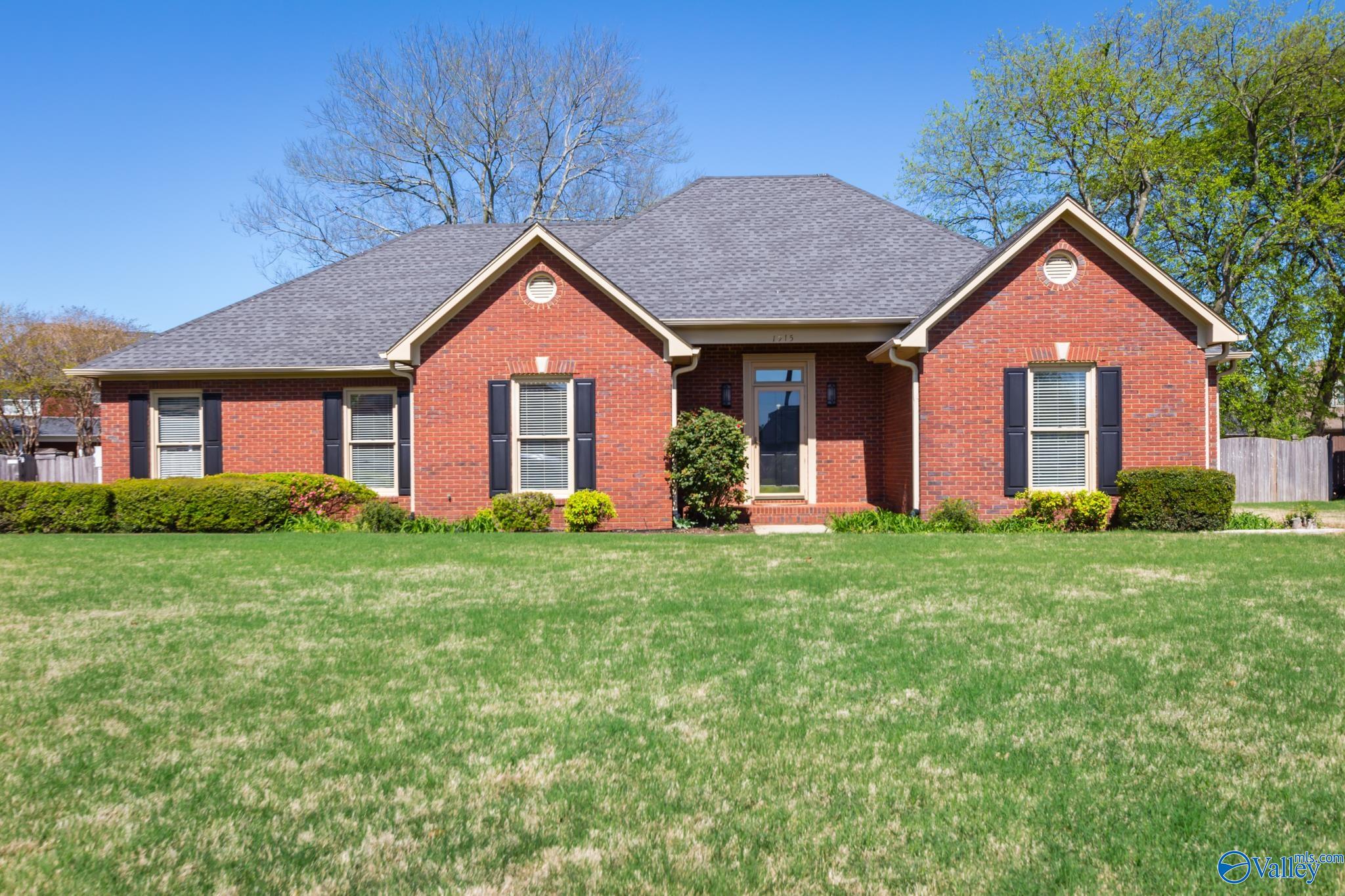 1915 Shepard Drive, Decatur, Alabama image 1