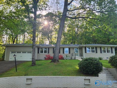 Homes For Sale - 3424 Creek Circle<br/> Marshall County, Guntersville, AL 35976