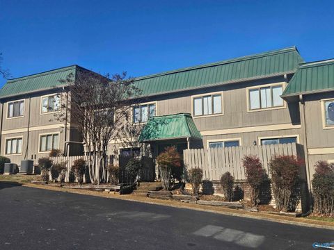Multifamily For Sale - 2225 Golf Road #101<br/> Huntsville, AL 35802