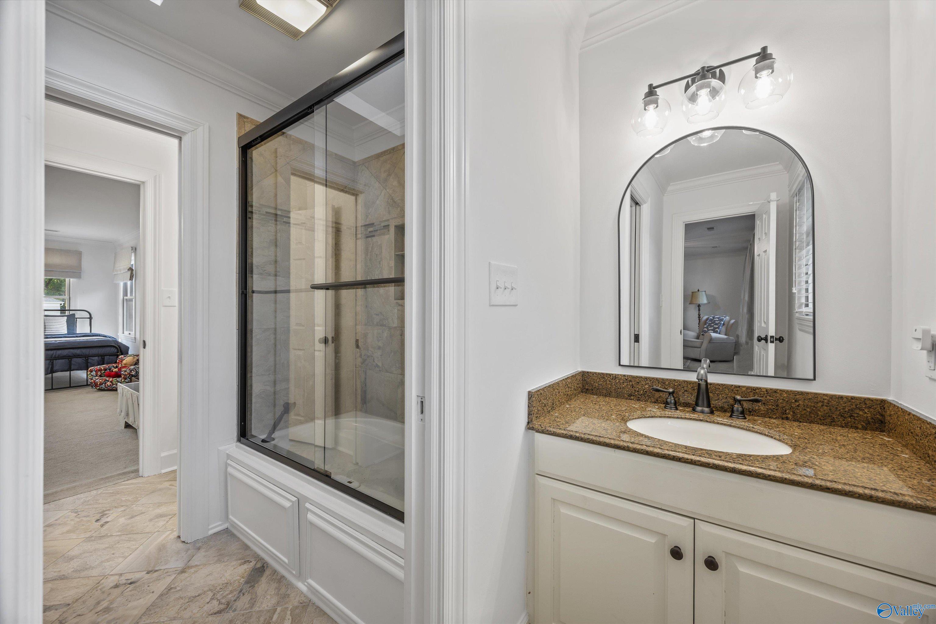 Huntsville, Alabama, 35802, United States, 5 Bedrooms Bedrooms, ,5 BathroomsBathrooms,Residential,Active,2037546