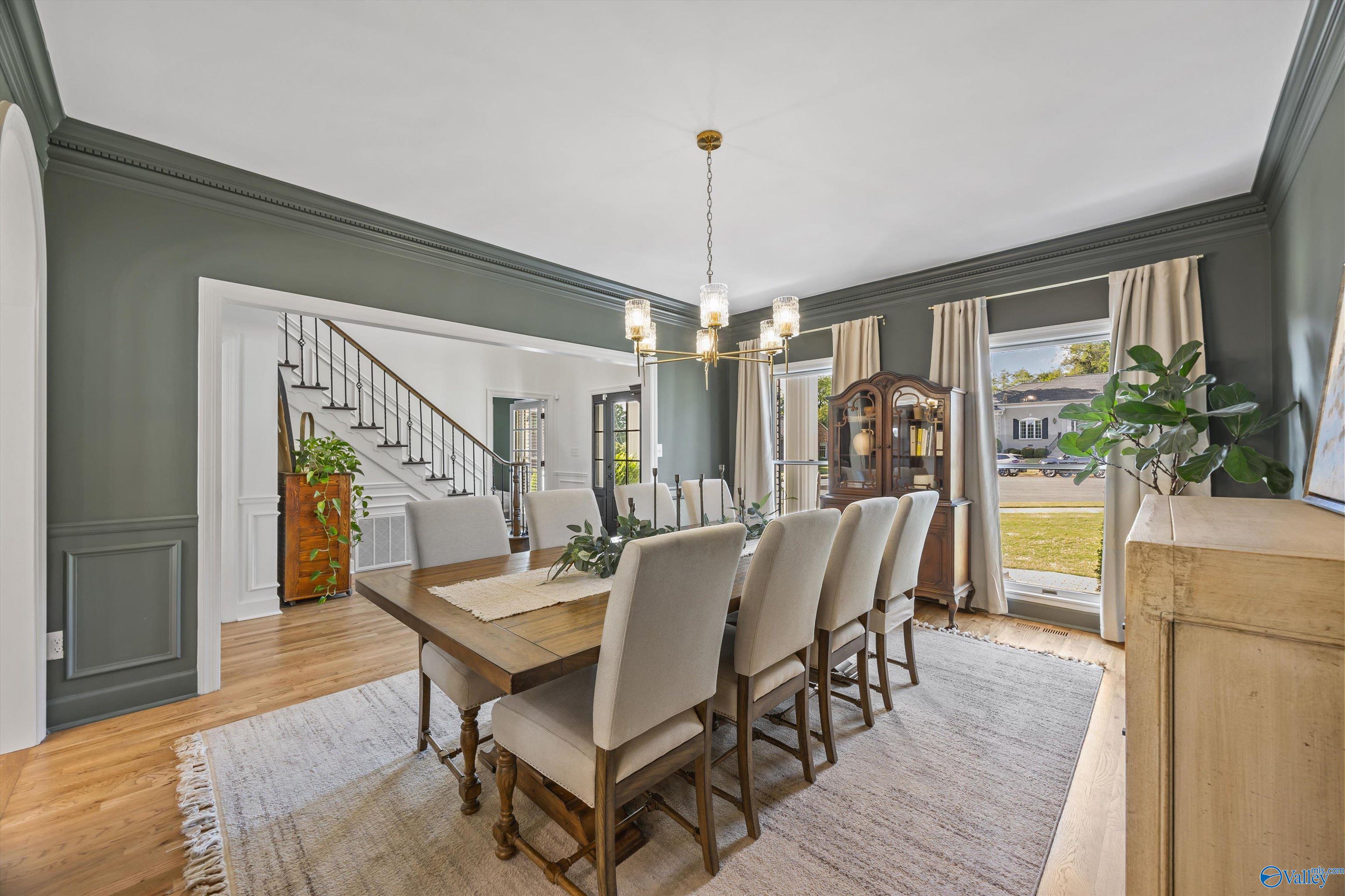 Huntsville, Alabama, 35802, United States, 5 Bedrooms Bedrooms, ,5 BathroomsBathrooms,Residential,Active,2037546