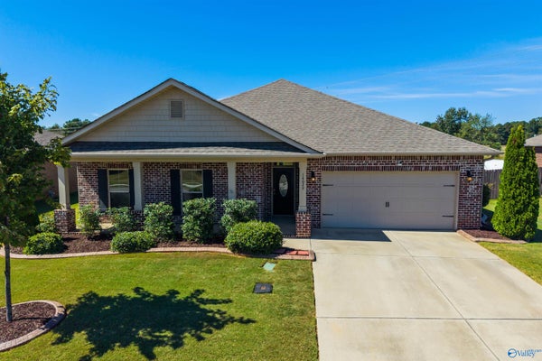 14029 LANNISTER LN, ATHENS, AL 35613 - Image dfd8a583bc69850044a3a23656d27226/371287146