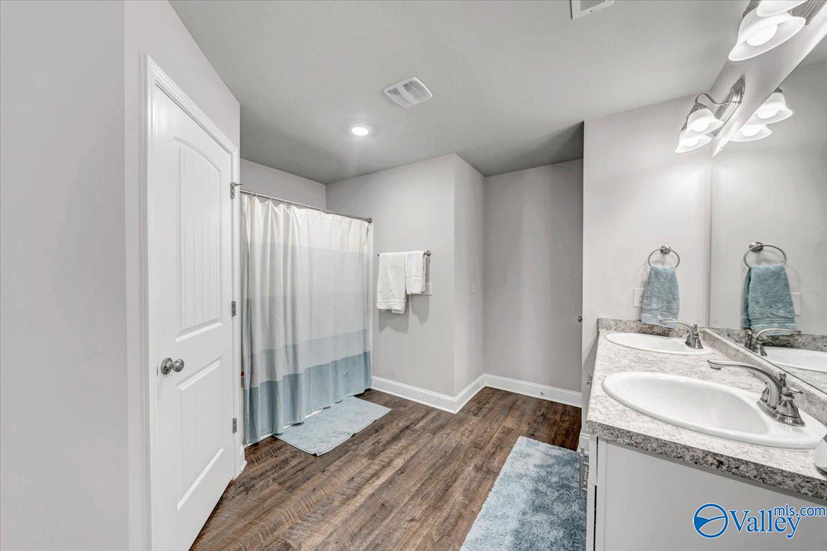 6220 SE Eagle Point Circle, Owens Cross Roads, Alabama image 24