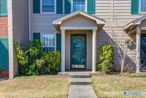 Townhouse For Rent - 8151 Oldfield Road #7<br/> Madison County, Huntsville, AL 35802