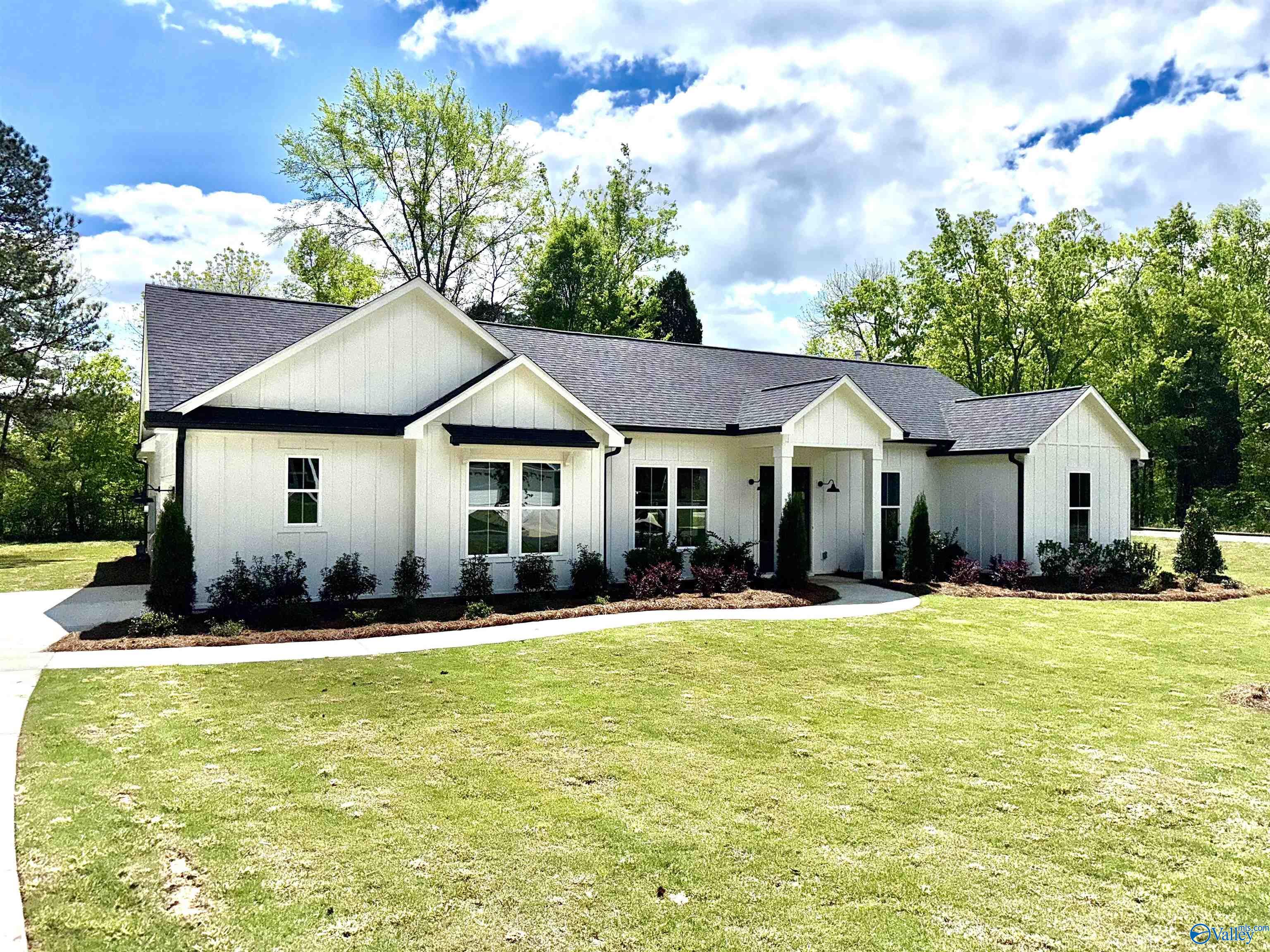 200 Cade Circle, Leesburg, Alabama image 2
