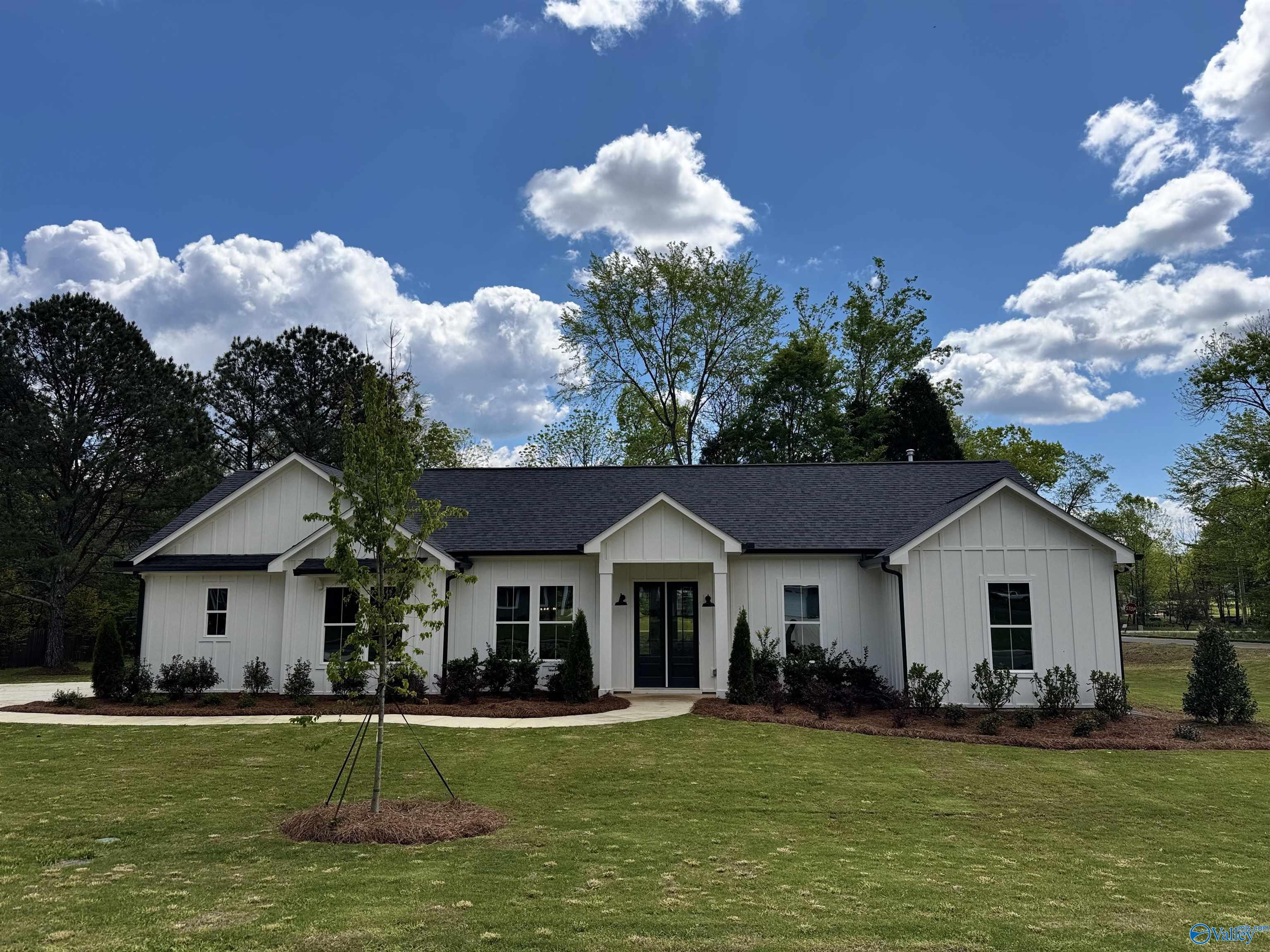 200 Cade Circle, Leesburg, Alabama image 1