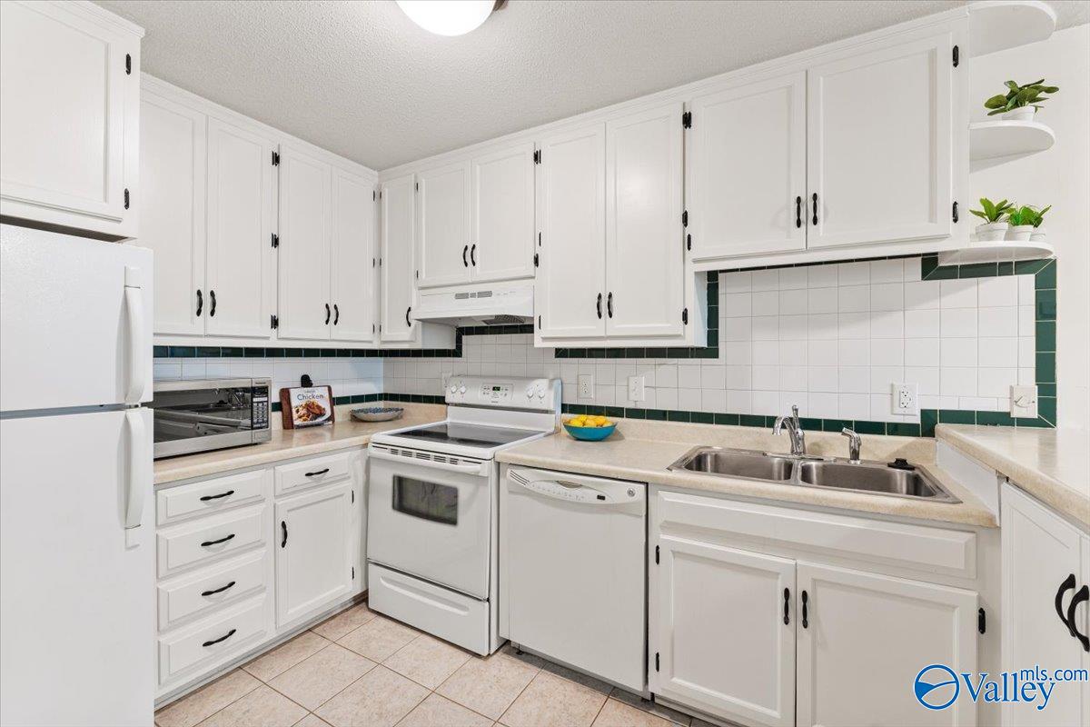 2132 Belle Grove Drive, Huntsville, Alabama image 13