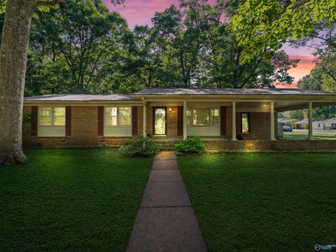 Homes For Sale - 442 10th Street<br/> Arab, AL 35016