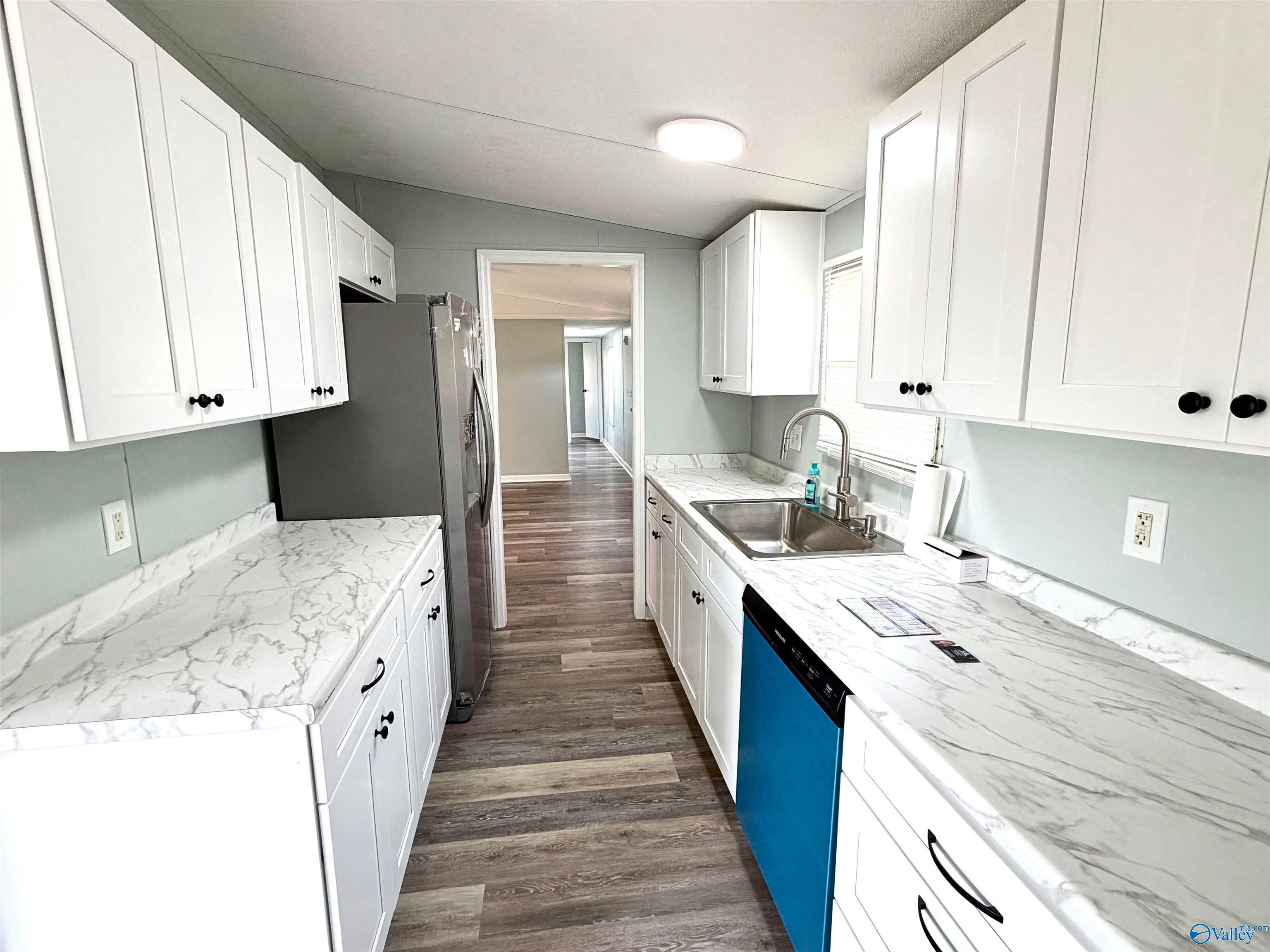 24104 Bain Road - Photo 4