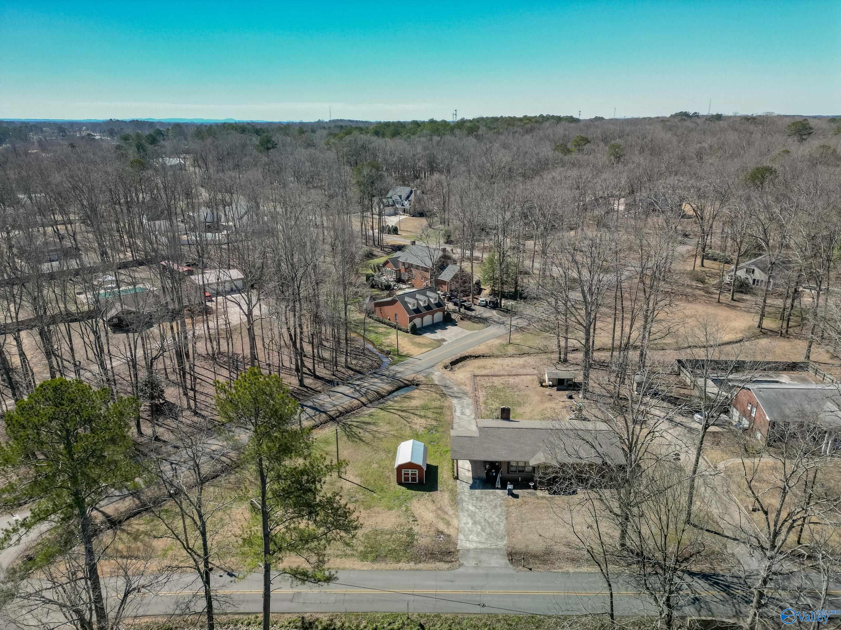 801 Colonial Drive, Arab, Alabama image 3