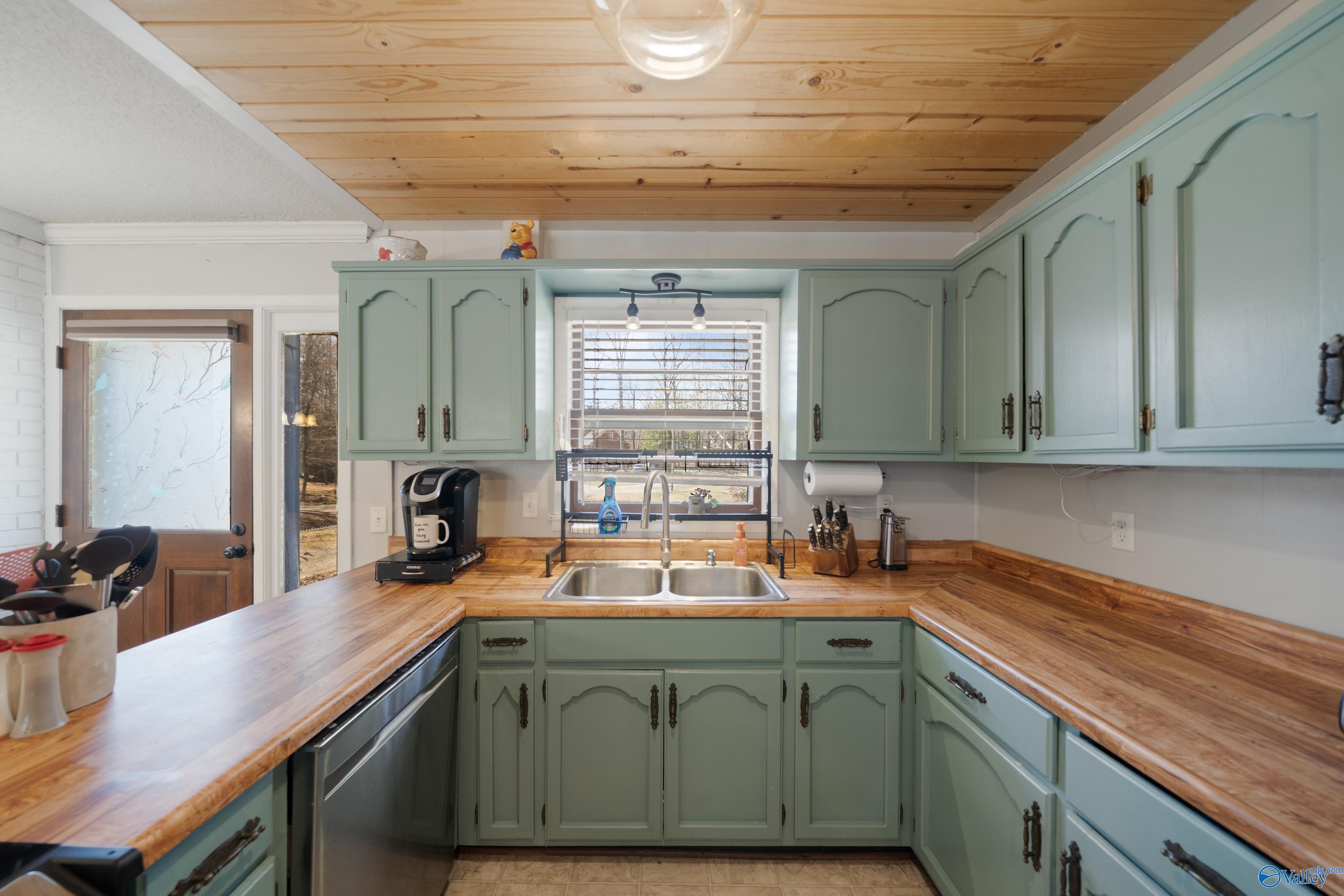 801 Colonial Drive, Arab, Alabama image 11