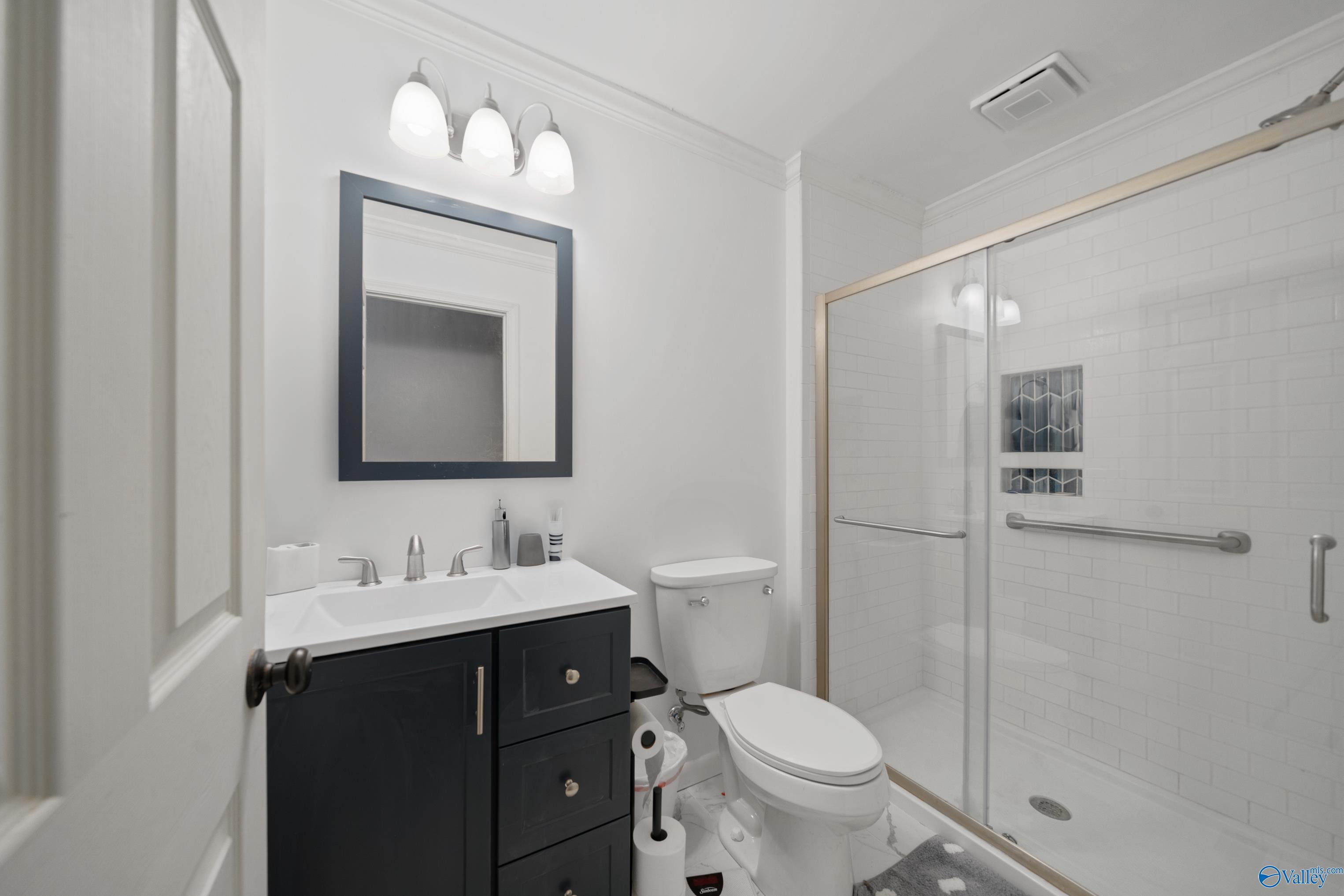801 Colonial Drive, Arab, Alabama image 13