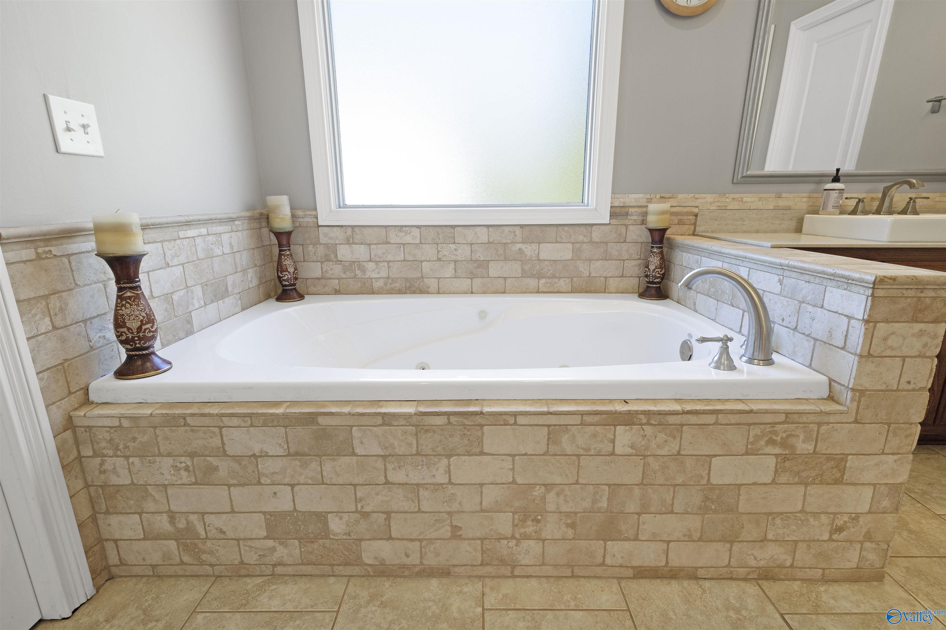 24512 Oak Drive, Elkmont, Alabama image 23