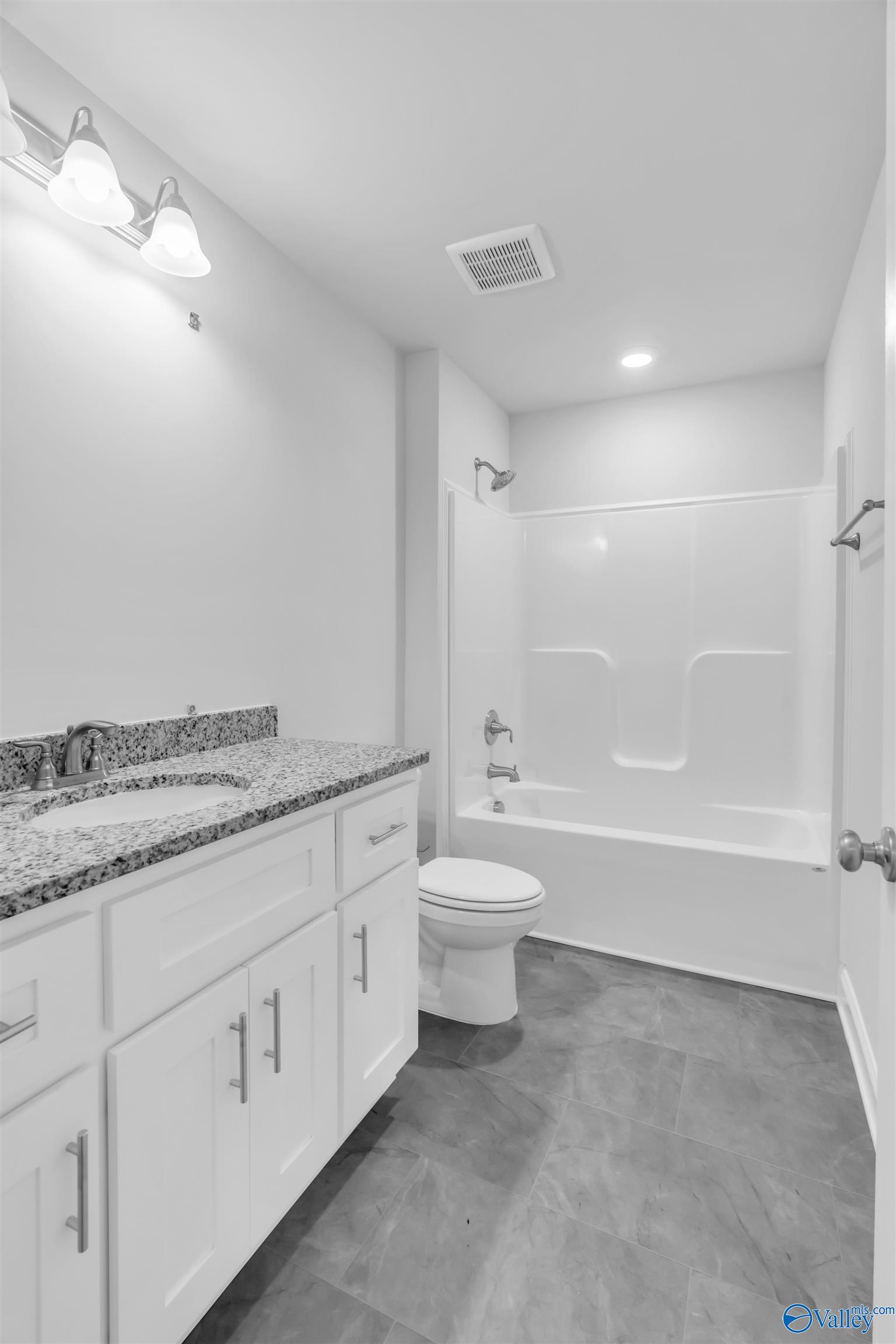 15326 Lapwing Cove, Athens, Alabama image 5