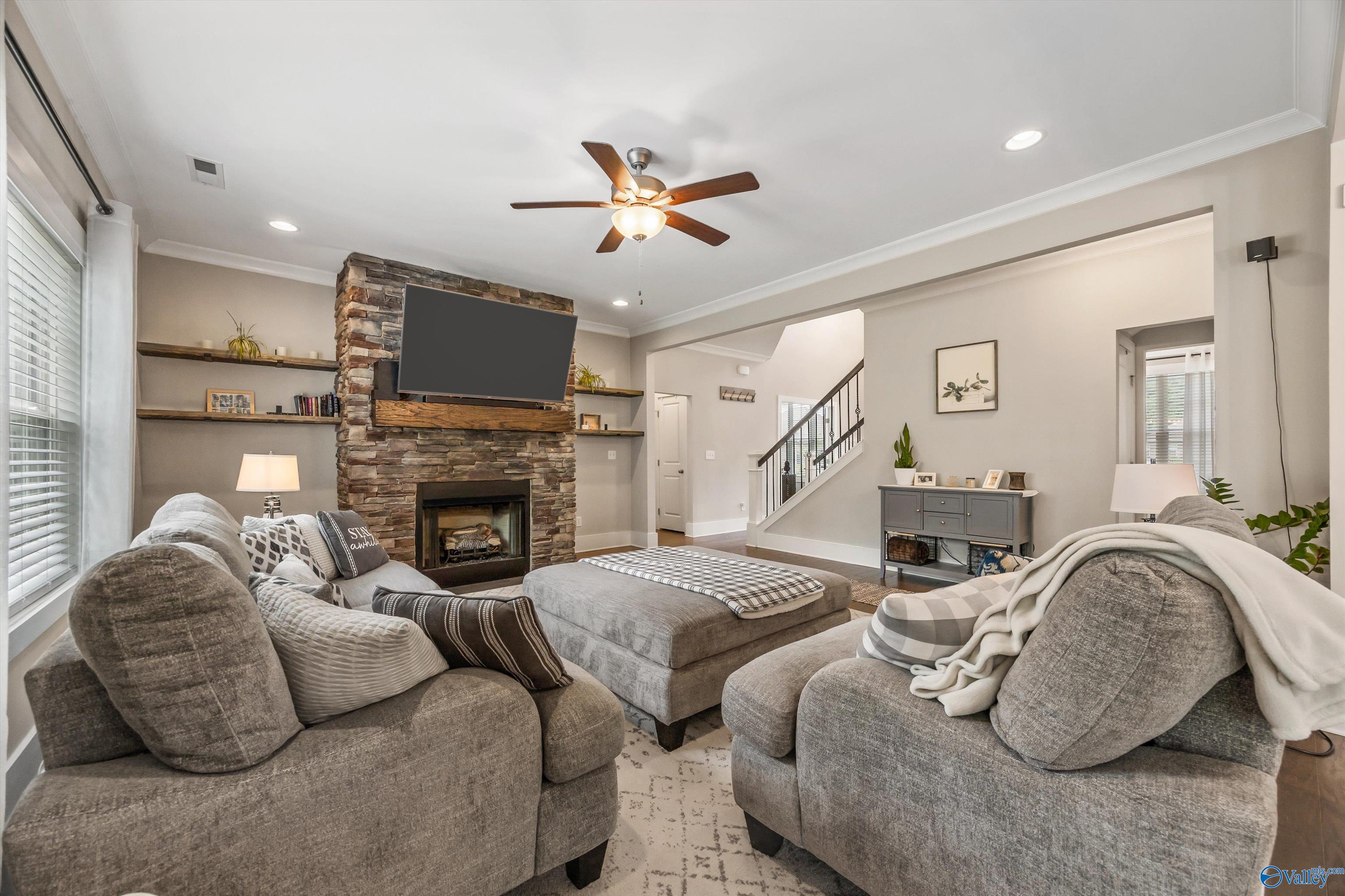 7114 Hickory Cove Way, Gurley, Alabama image 8