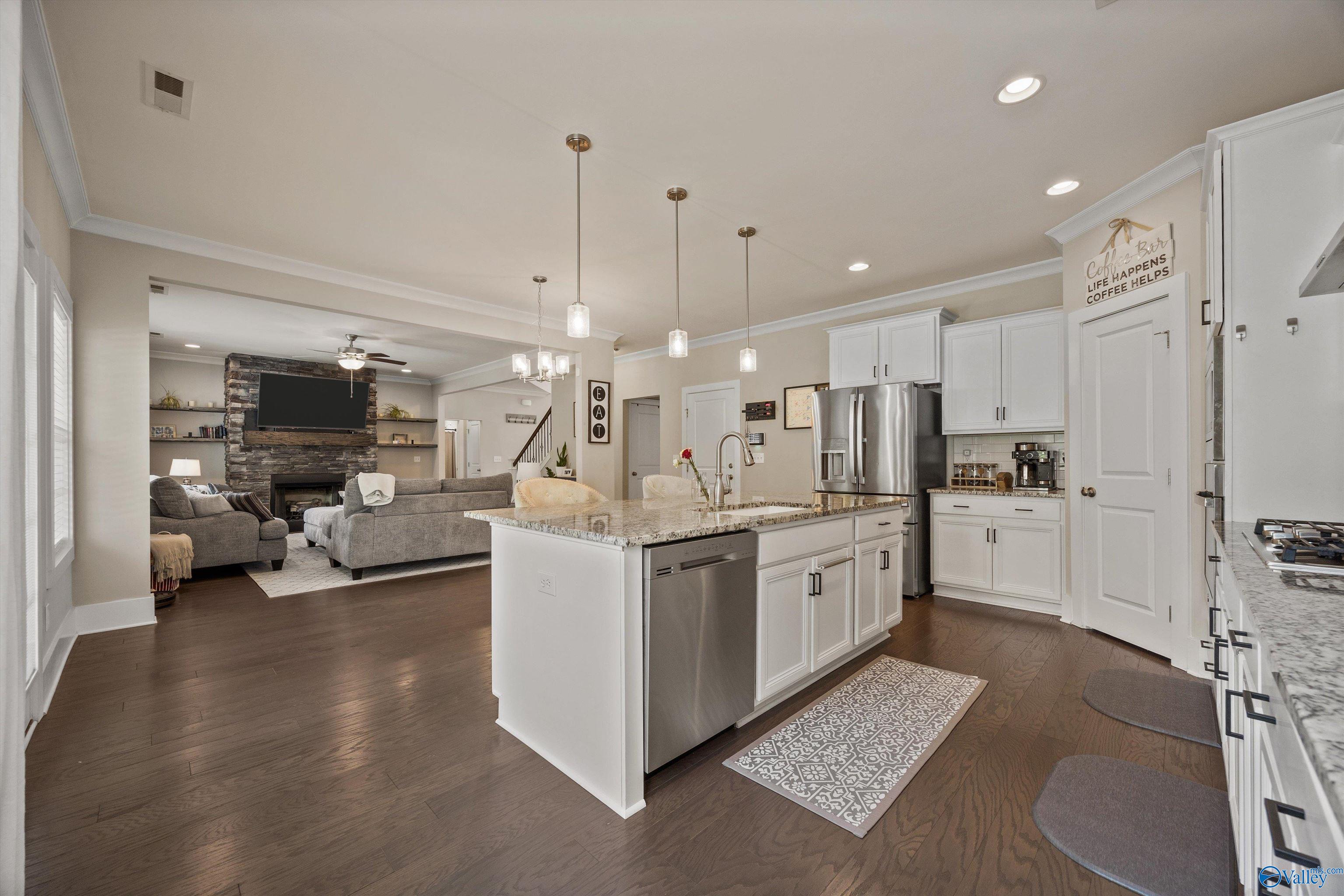 7114 Hickory Cove Way, Gurley, Alabama image 10