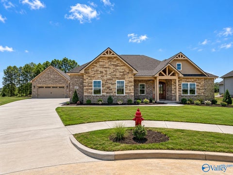 Homes For Sale - 24592 Panther Branch Circle<br/> Athens, AL 35613