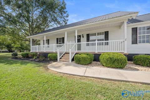 Homes For Sale - 101 Oak Drive<br/> Boaz, AL 35956