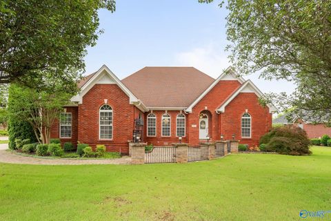 Homes For Sale - 206 Gaston Drive<br/> Madison, AL 35756