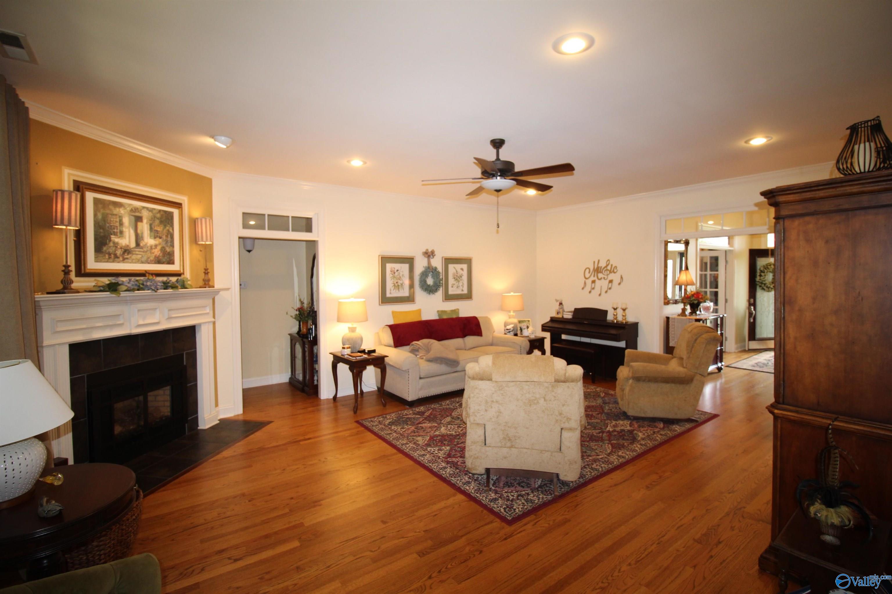242 Bishop Farm Way, Huntsville, Alabama image 9