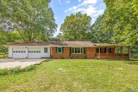 Homes For Sale - 212 Whippoorwill Lane<br/> Ardmore, AL 35739