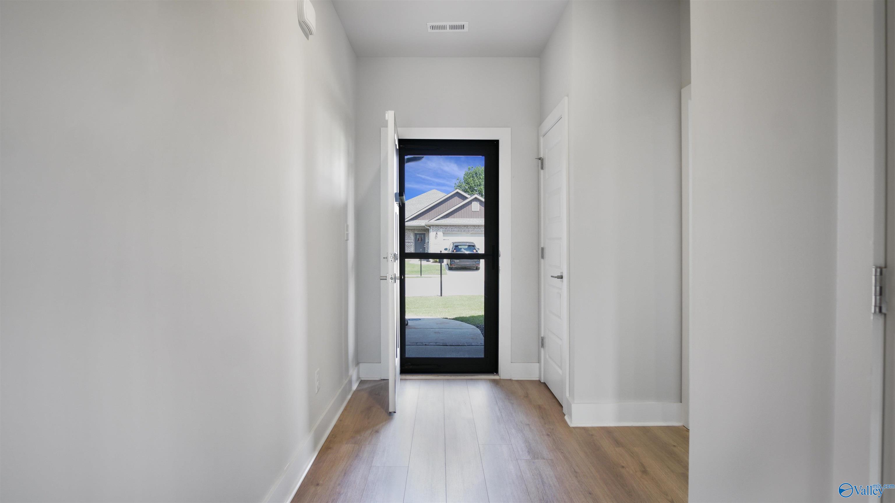 14801 Demarie Lane, Athens, Alabama image 3