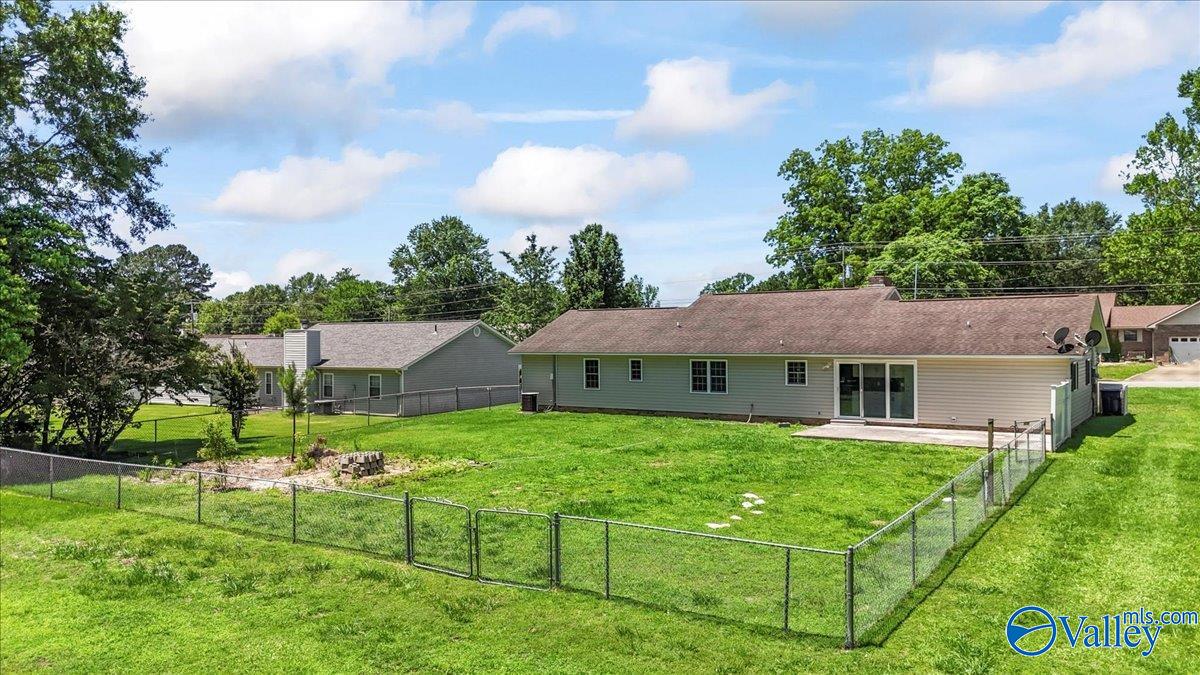 304 Ohara Drive, Albertville, Alabama image 11