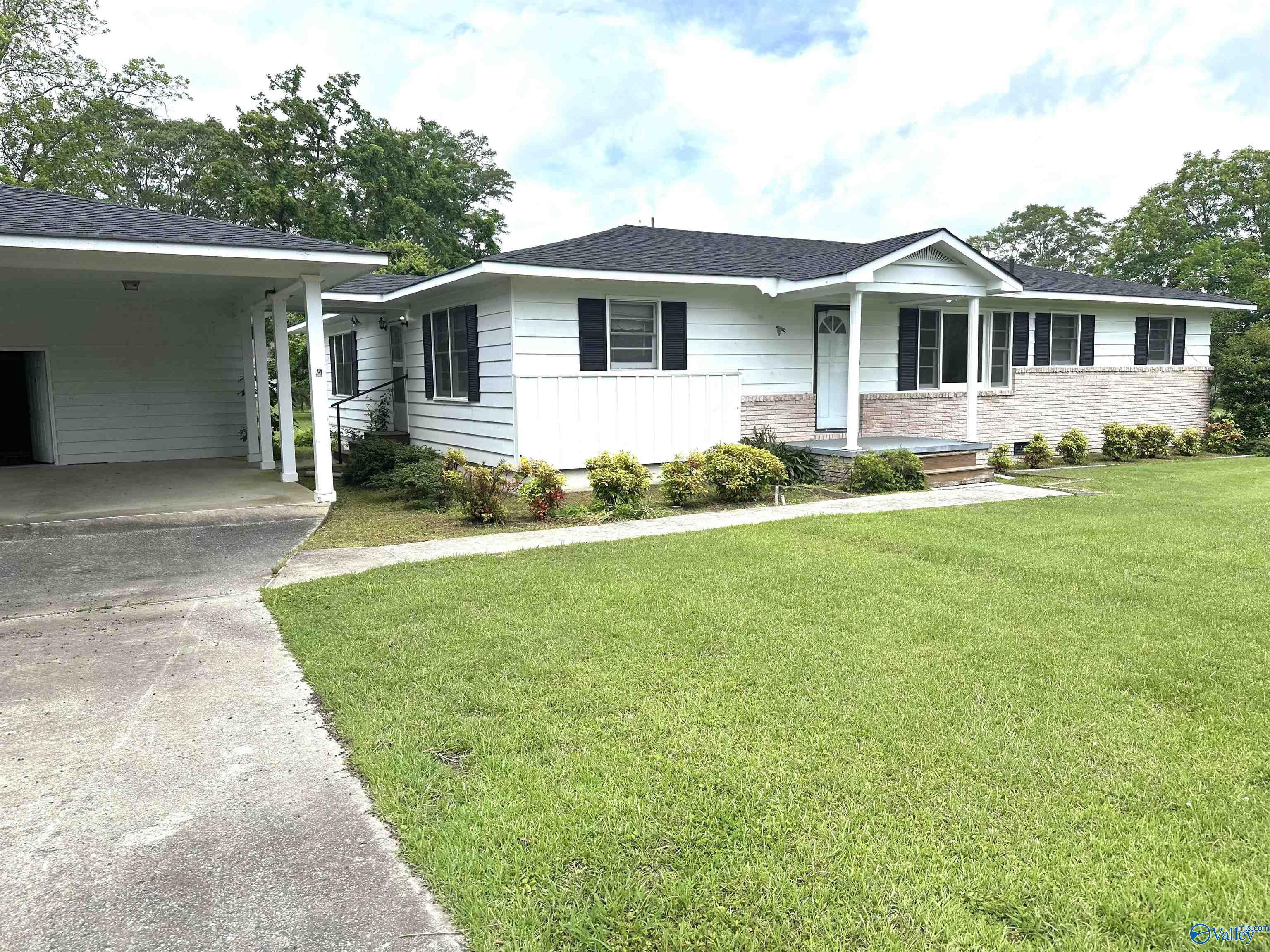 620 Elder Street, Boaz, Alabama image 1