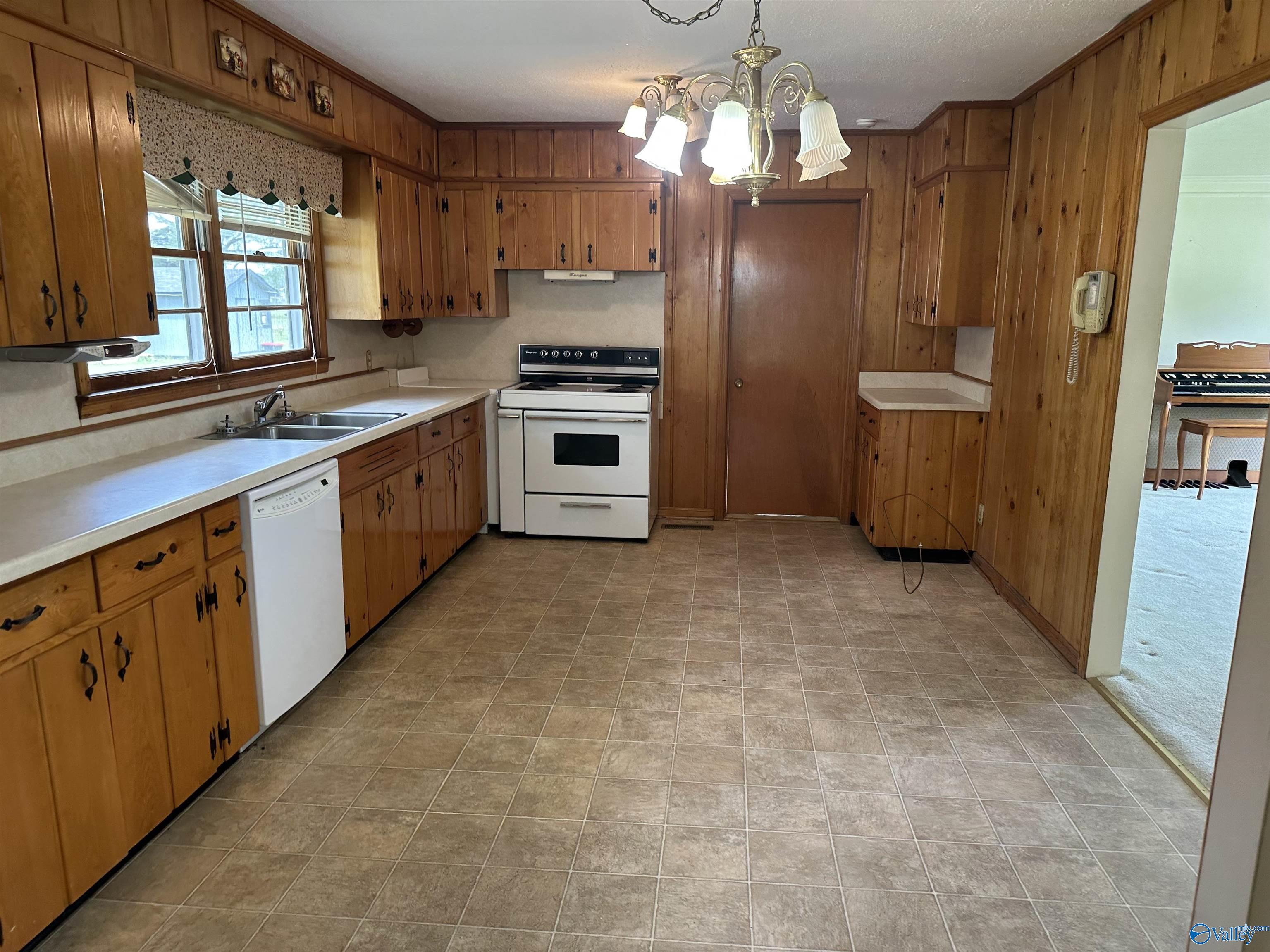 620 Elder Street, Boaz, Alabama image 2