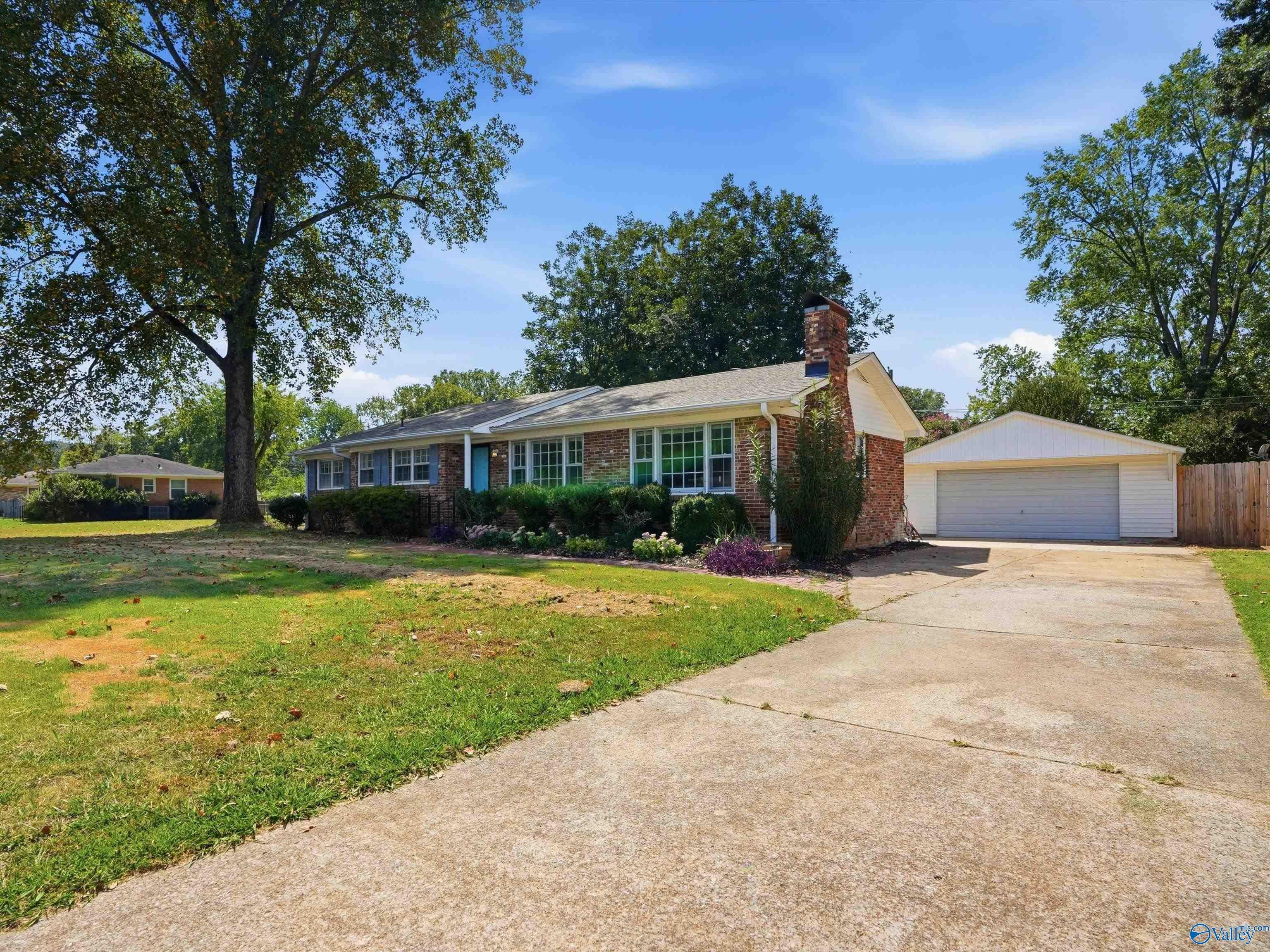 2009 NE Giles Drive NE - Photo 4