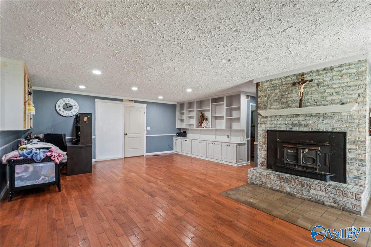 413 Peach Avenue, Albertville, Alabama image 16