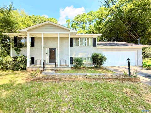 Homes For Sale - 2620 Scenic View Drive<br/> Huntsville, AL 35810
