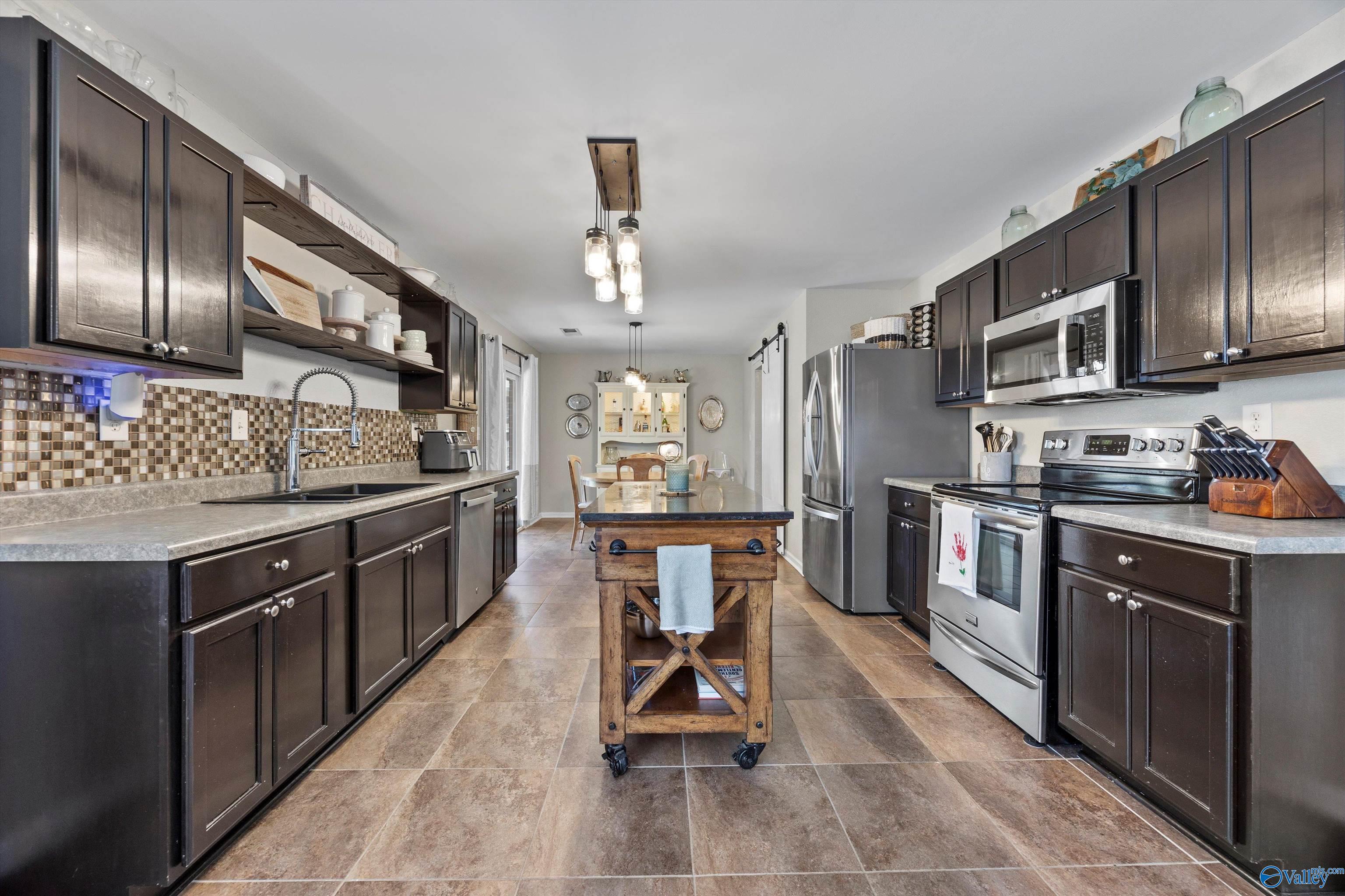 360 Jasmine Drive, Madison, Alabama image 6