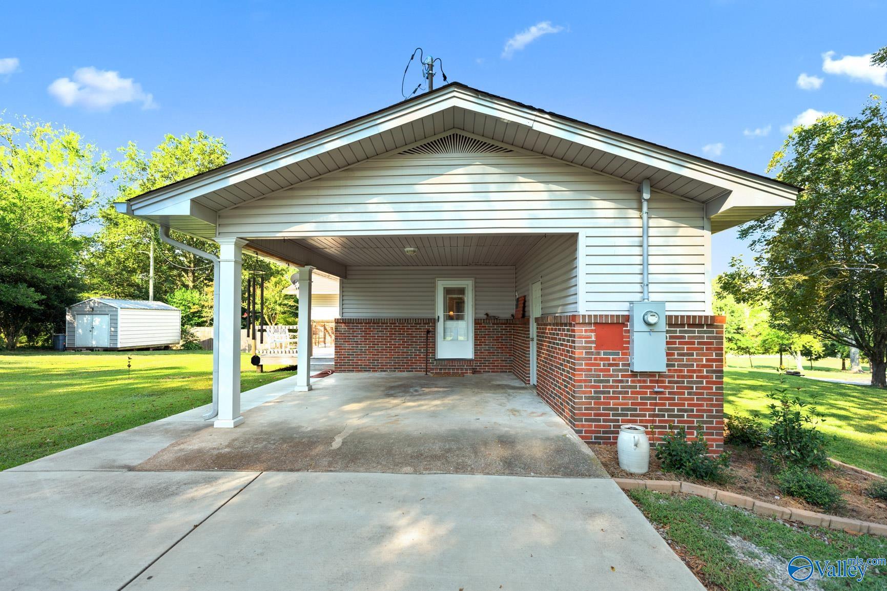 810 8th Court, Cullman, Alabama image 2