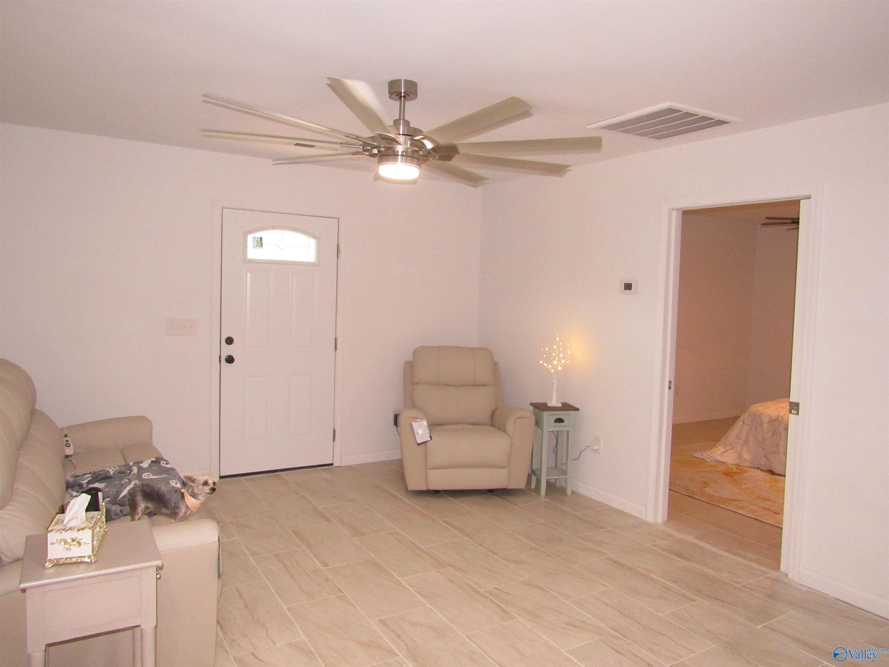 330 Pine Hills Way, Piedmont, Alabama image 2