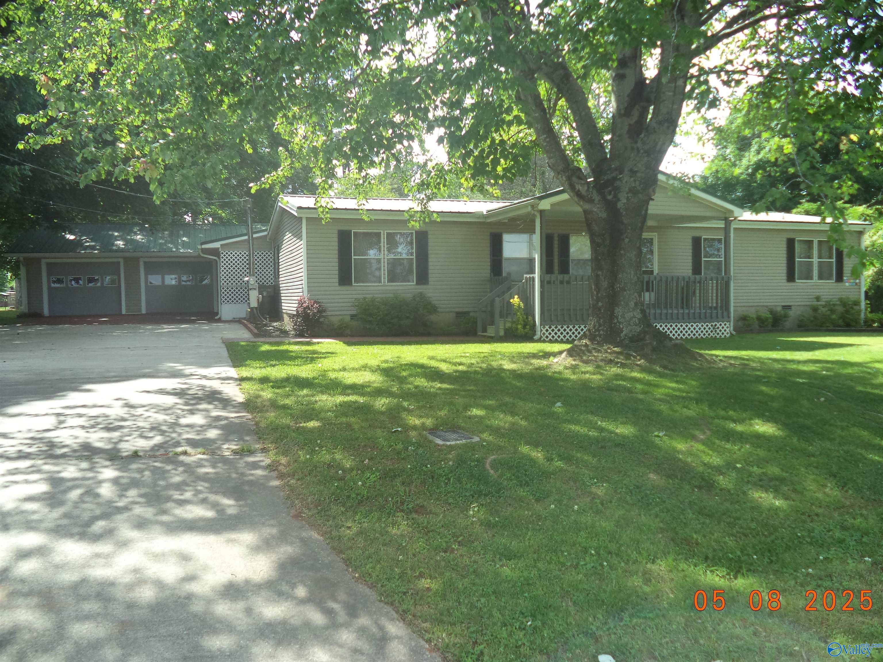 754 Loveless Road, Hazel Green, Alabama image 2