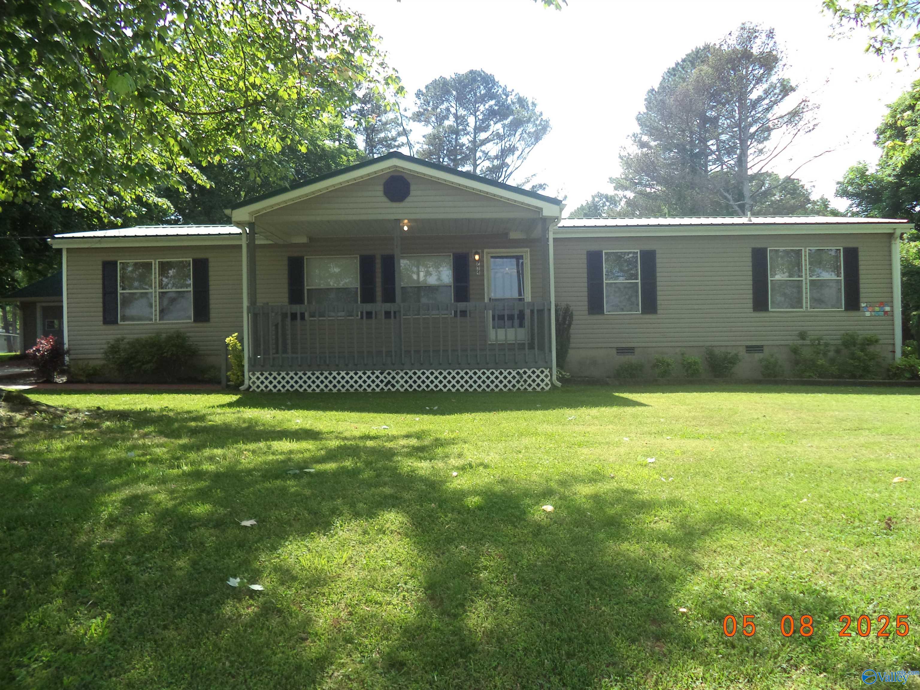 754 Loveless Road, Hazel Green, Alabama image 1