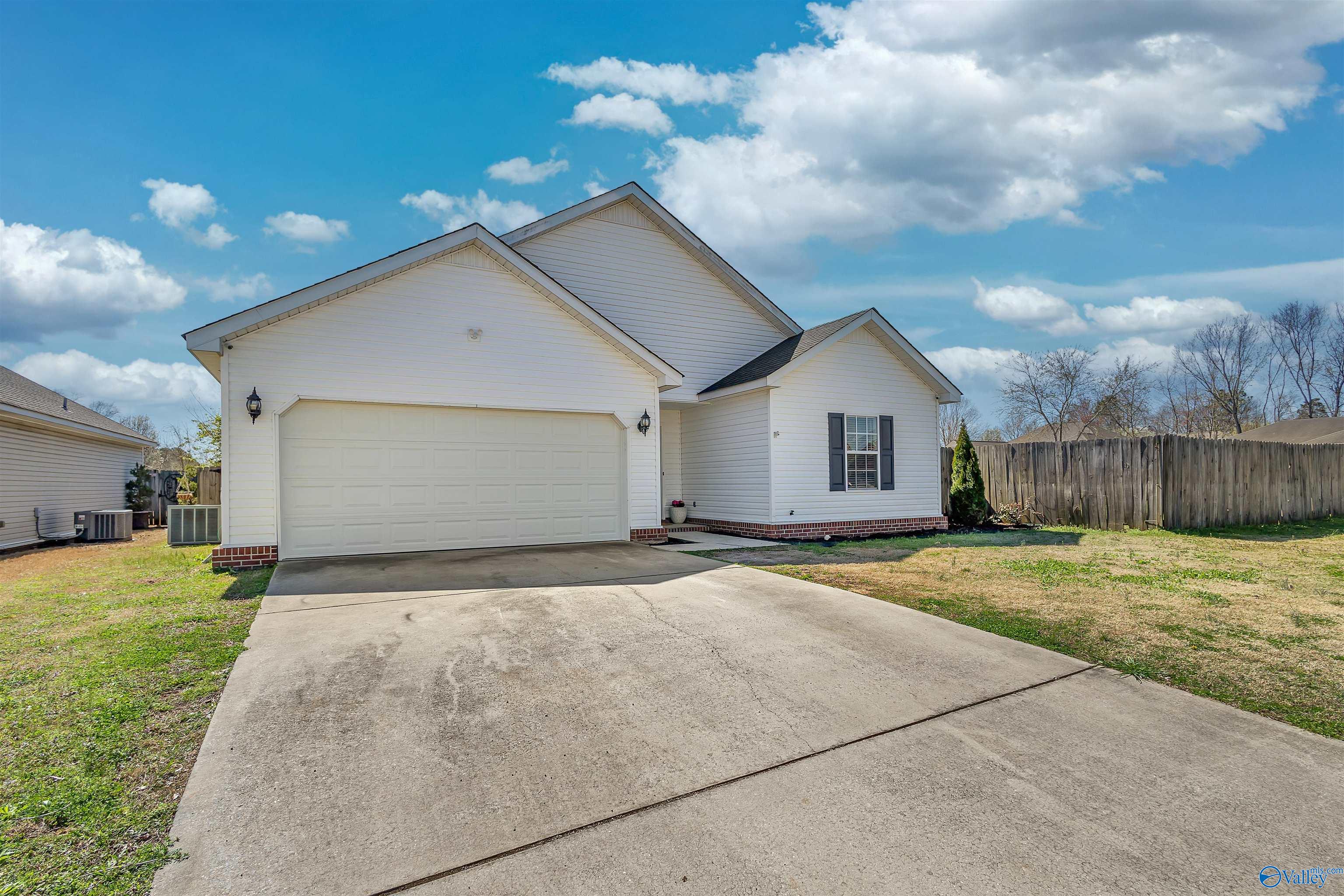 3919 Boxwood Lane, Decatur, Alabama image 32