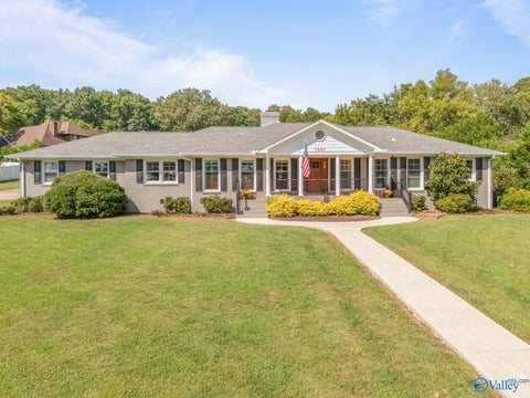 Homes For Sale - 1601 Drake Avenue<br/> Huntsville, AL 35802