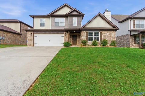 Homes For Sale - 150 Heritage Way Drive<br/> Madison County, Toney, AL 35773