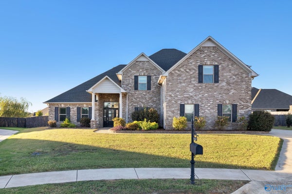 25439 NOTTINGHAM DR, ATHENS, AL 35613 - Image e2388e548077474eef6b5c97229ca18c/2228239736