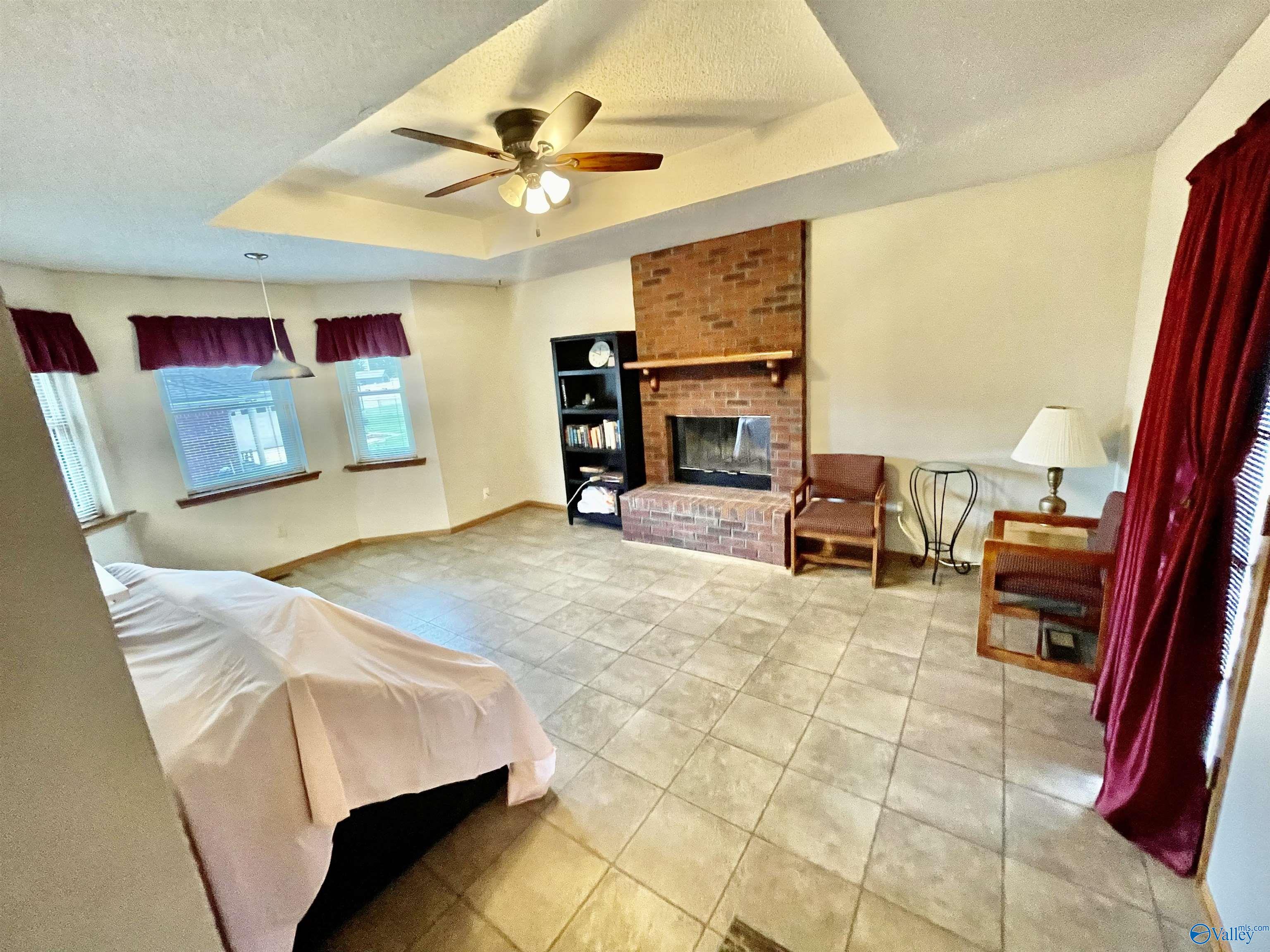 2604 Carlsbad Drive