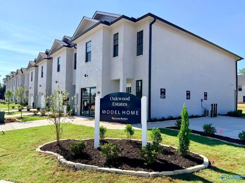 Townhouse For Sale - 94 She Oak Drive #41<br/> Huntsville, AL 35824