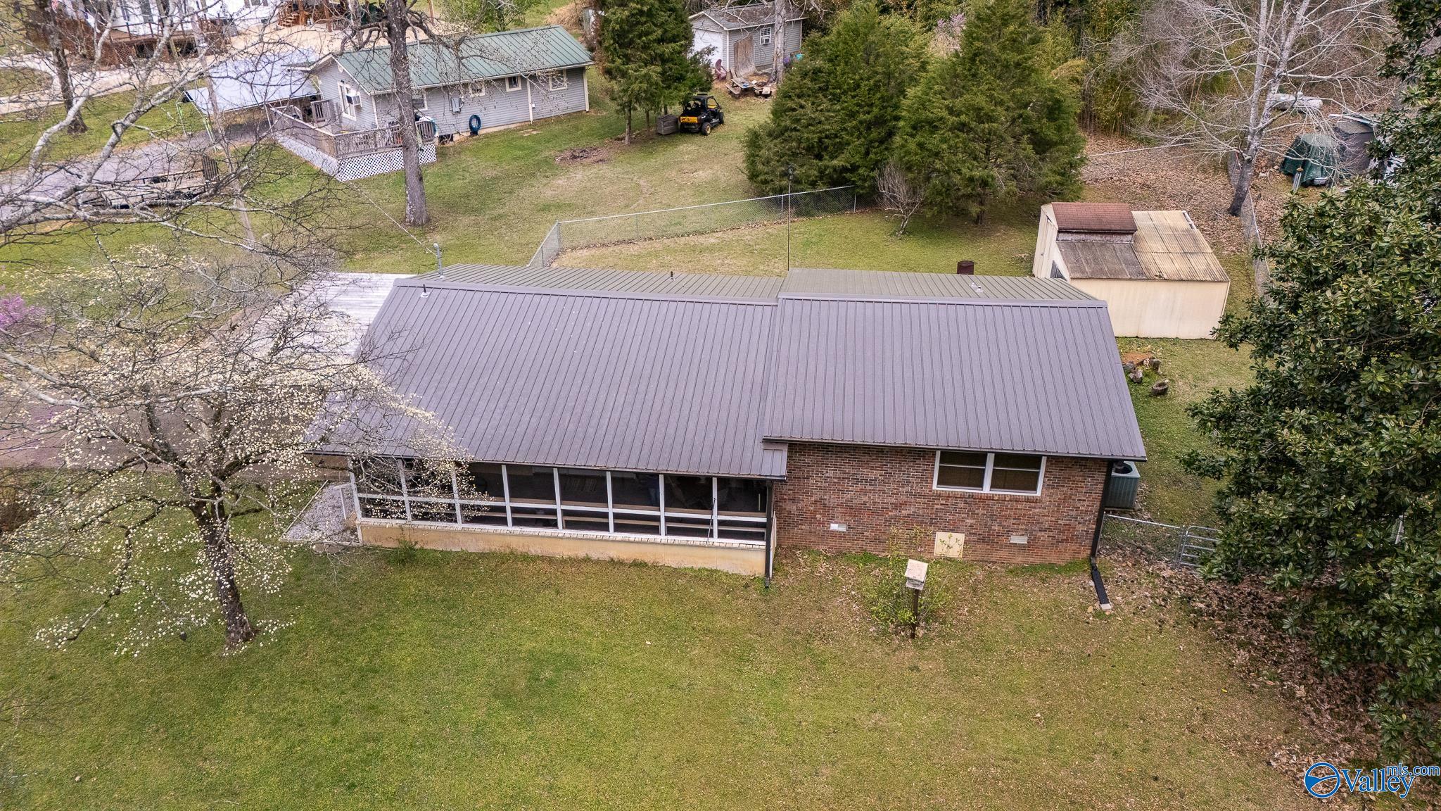 111 Elk River Shores Drive, Rogersville, Alabama image 3