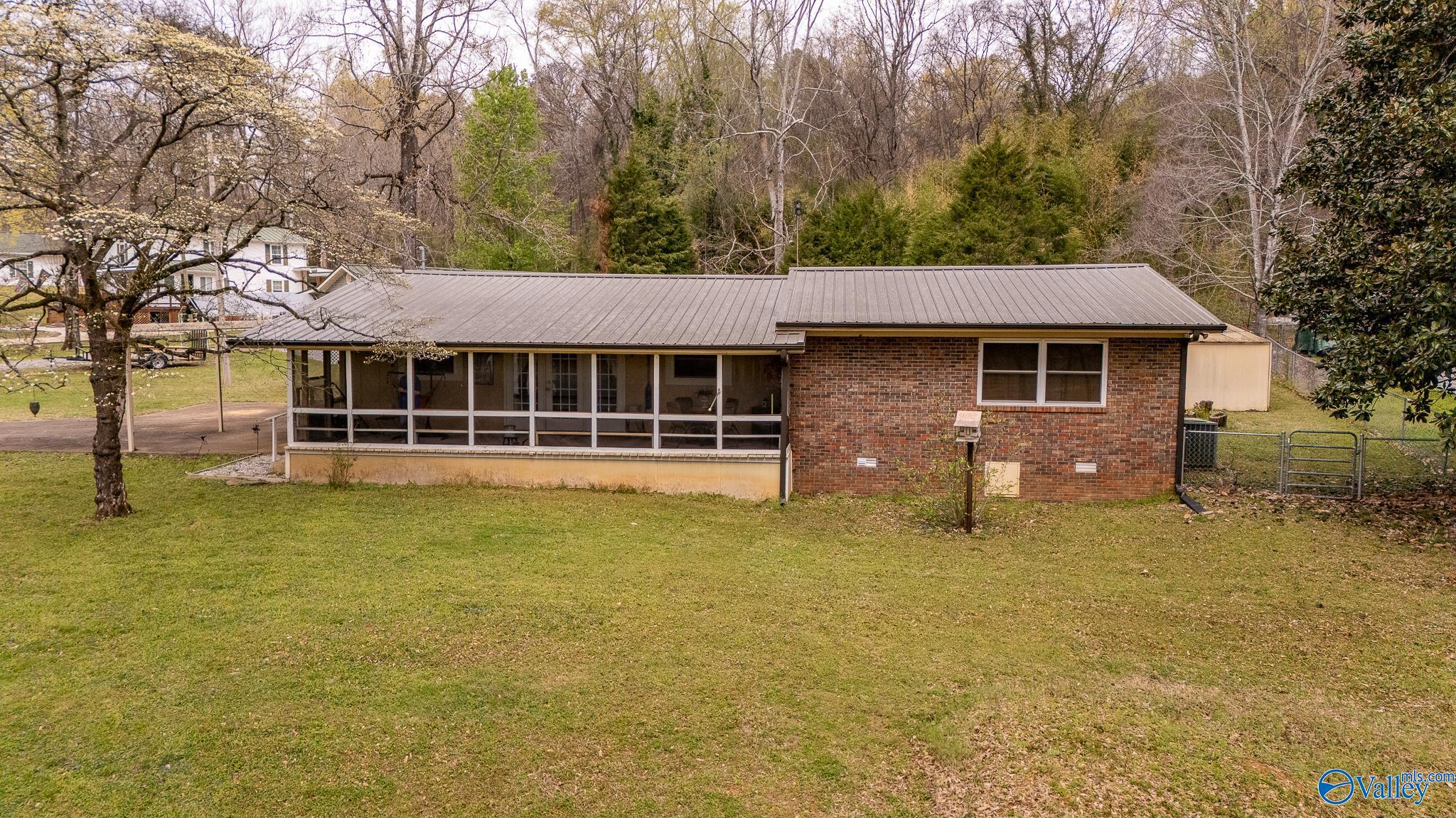 111 Elk River Shores Drive, Rogersville, Alabama image 1