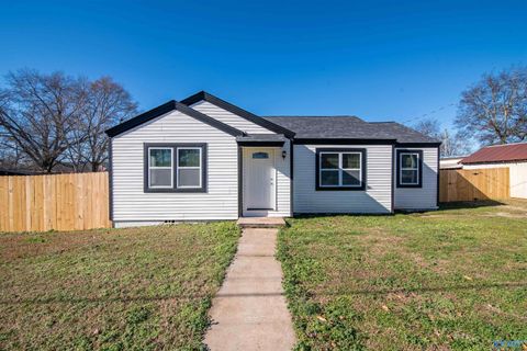 Apartment For Sale - 353 Moulton Street<br/> Moulton, AL 35650