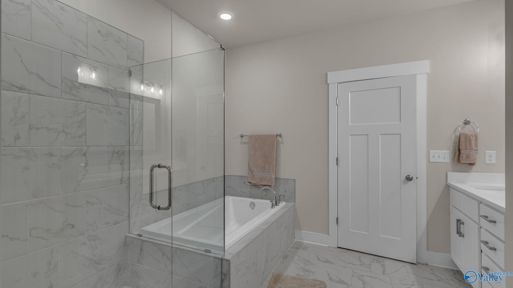 185 Rugby Drive, Madison, Alabama image 16