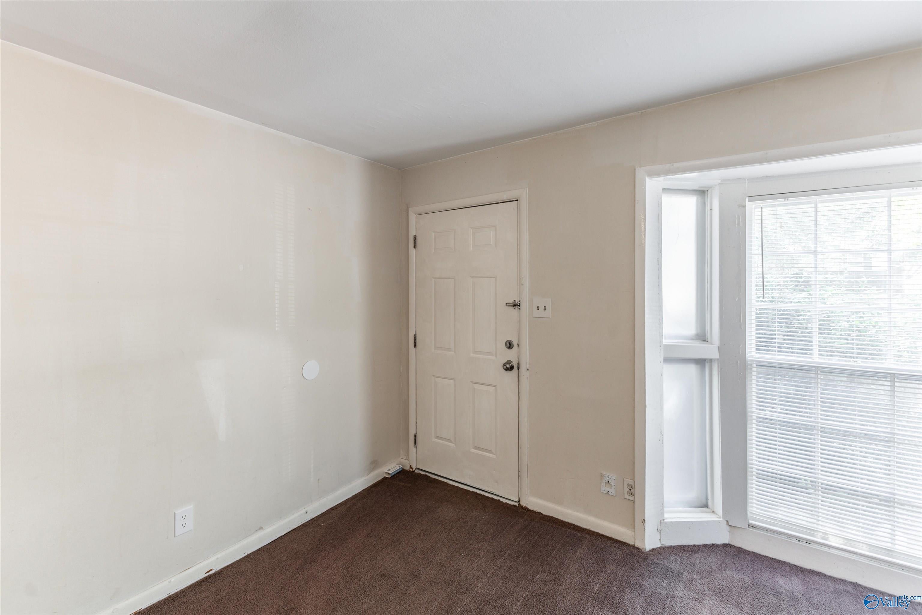 626 Kennan Road NW