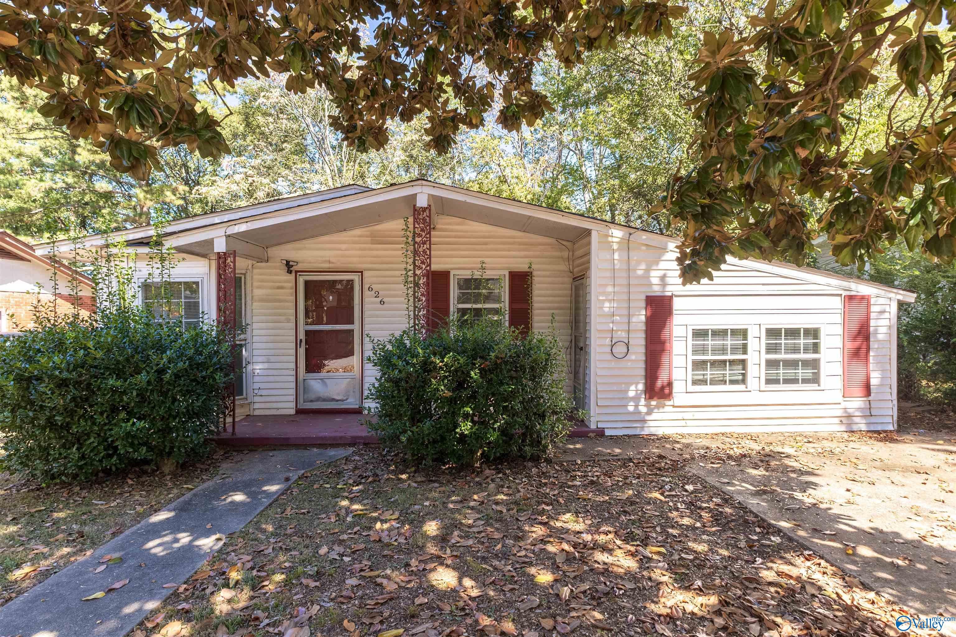 626 Kennan Road NW