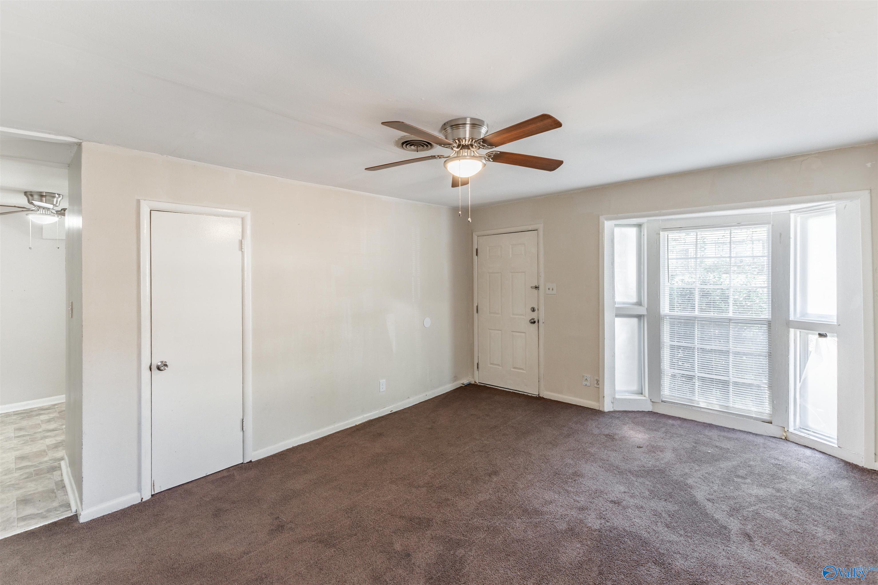 626 Kennan Road NW